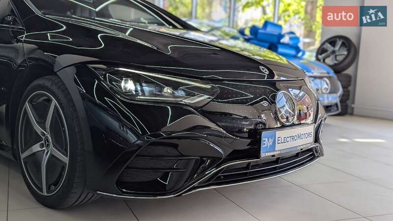 Седан Mercedes-Benz EQE 2022 в Киеве