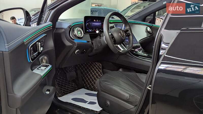 Седан Mercedes-Benz EQE 2022 в Киеве