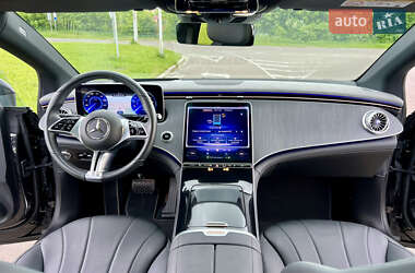 Седан Mercedes-Benz EQE 2023 в 