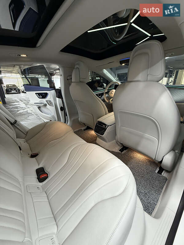 Седан Mercedes-Benz EQE 2023 в Одесі