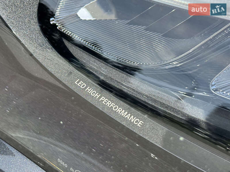Седан Mercedes-Benz EQE 2023 в Києві