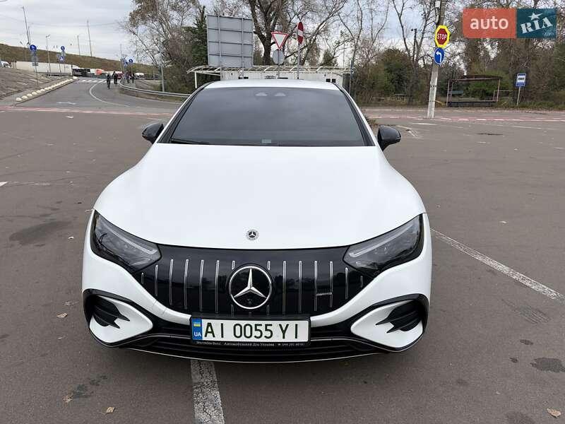 Седан Mercedes-Benz EQE 2022 в Киеве
