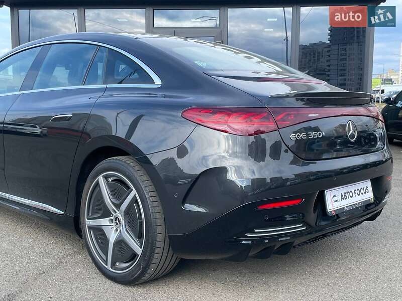 Седан Mercedes-Benz EQE 2022 в Киеве