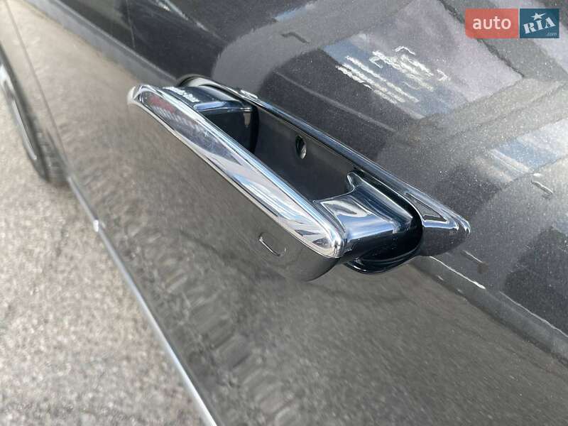 Седан Mercedes-Benz EQE 2022 в Киеве