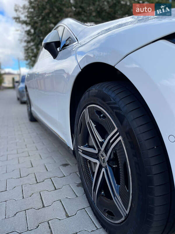 Седан Mercedes-Benz EQE 2023 в Львові