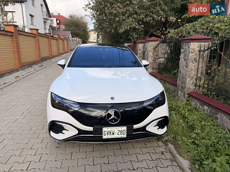 Седан Mercedes-Benz EQE 2023 в Львові