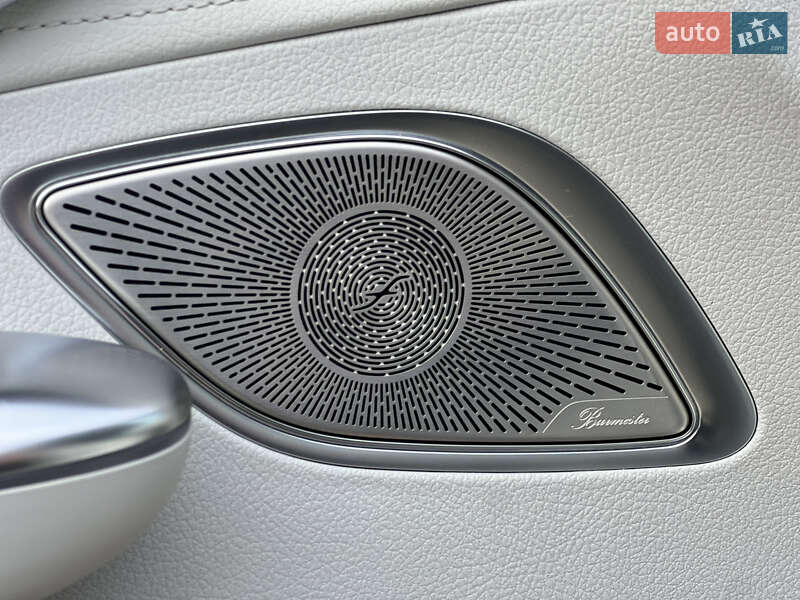 Седан Mercedes-Benz EQE 2022 в Ужгороде