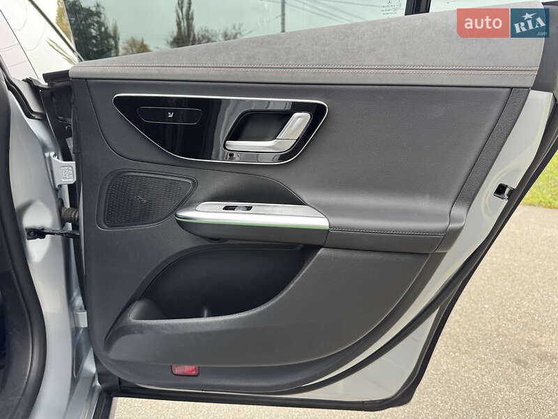 Седан Mercedes-Benz EQE 2022 в Киеве фото 30 Седан Mercedes-Benz EQE 2022 в Киеве