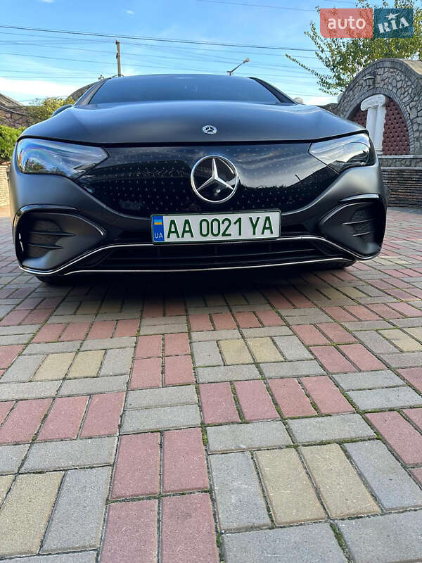 Седан Mercedes-Benz EQE 2023 в Киеве