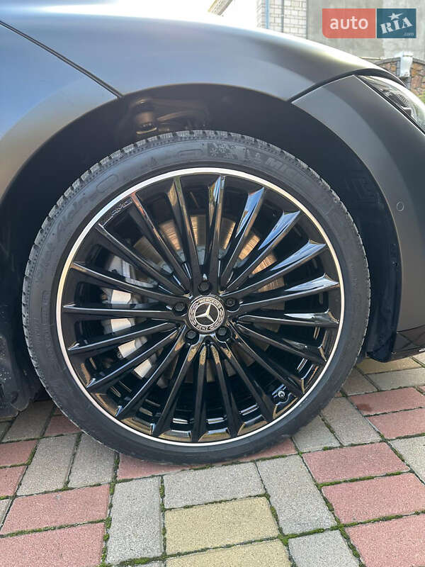 Седан Mercedes-Benz EQE 2023 в Киеве