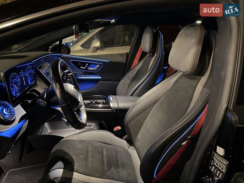 Седан Mercedes-Benz EQE 2023 в Новомосковске