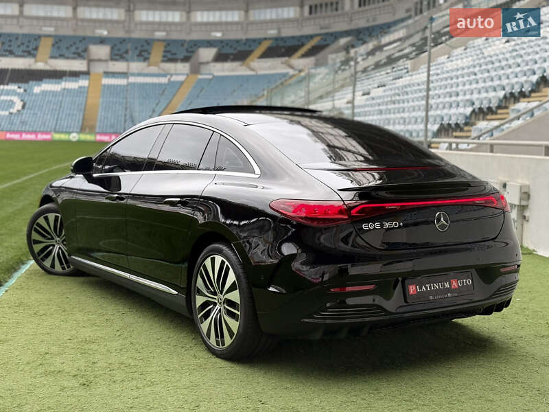 Седан Mercedes-Benz EQE 2022 в Одессе