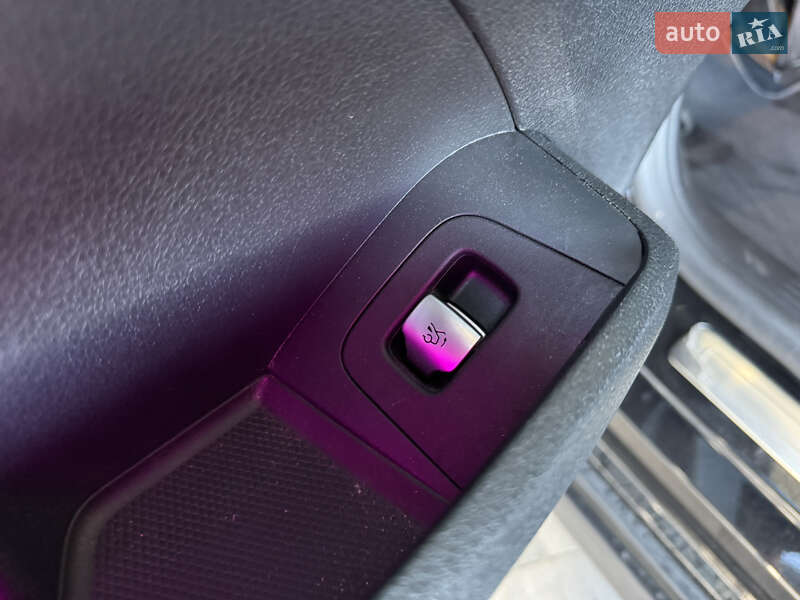 Седан Mercedes-Benz EQE 2023 в Киеве