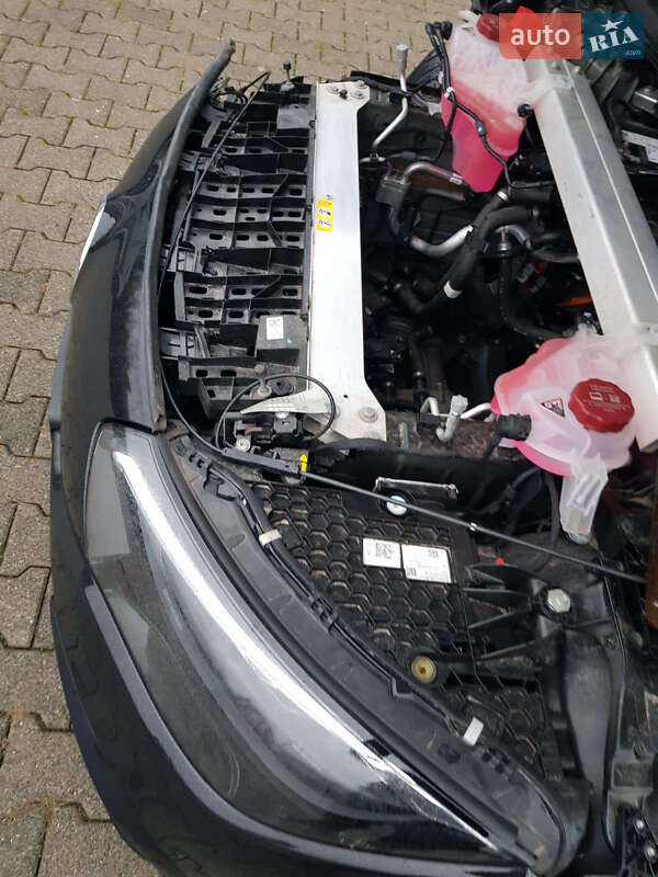 Седан Mercedes-Benz EQE 2023 в Львове