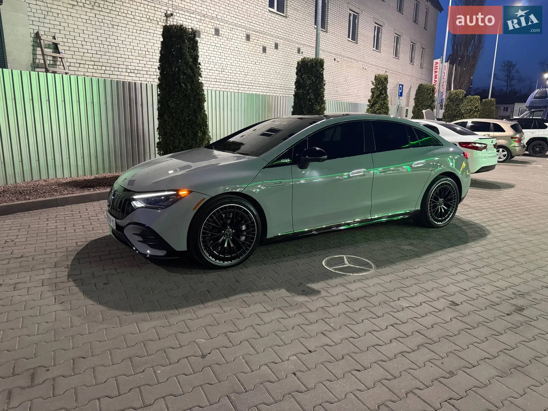 2023 Mercedes-Benz EQE - мініатюра 13
