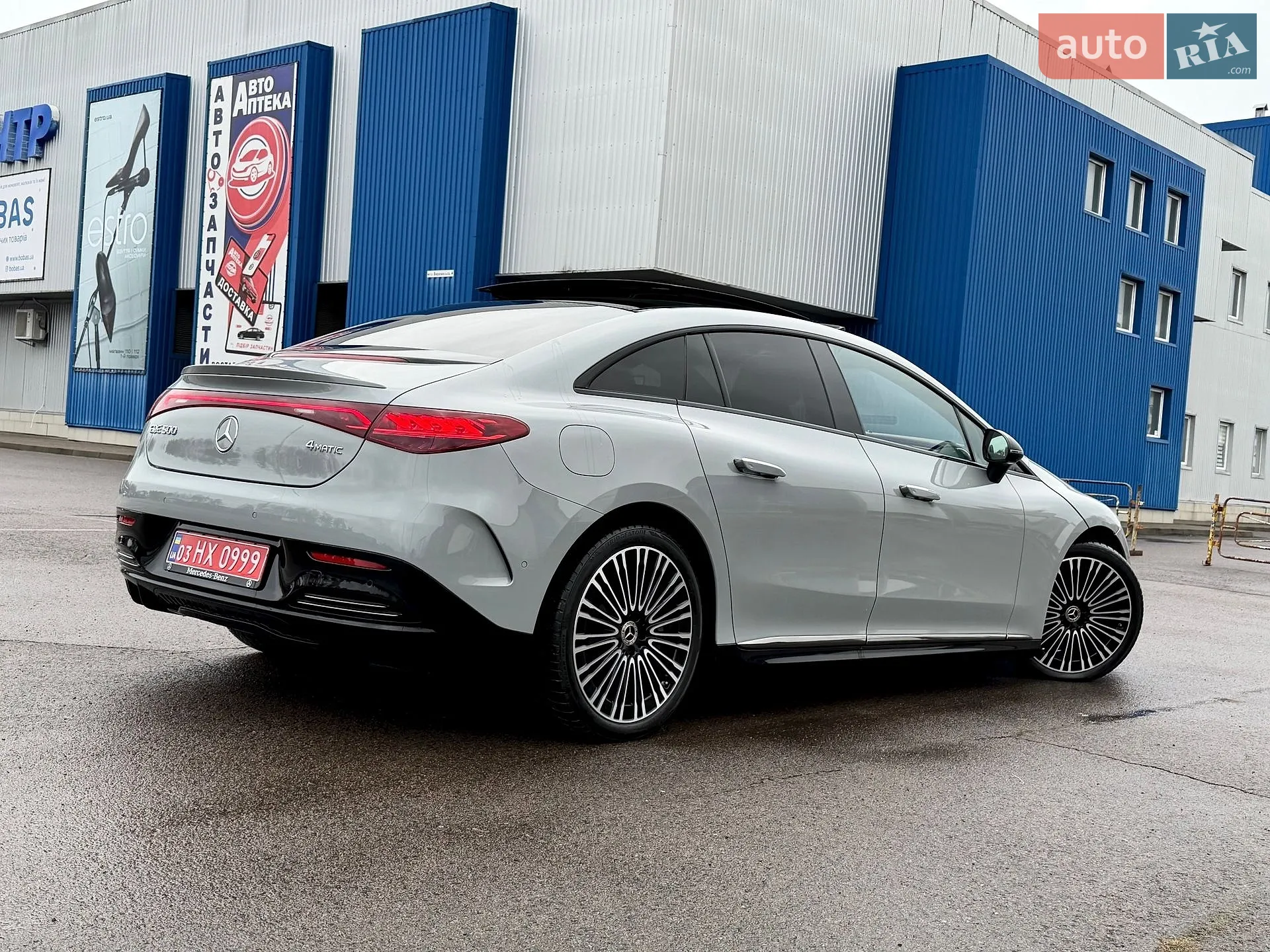 2022 Mercedes-Benz EQE - мініатюра 8