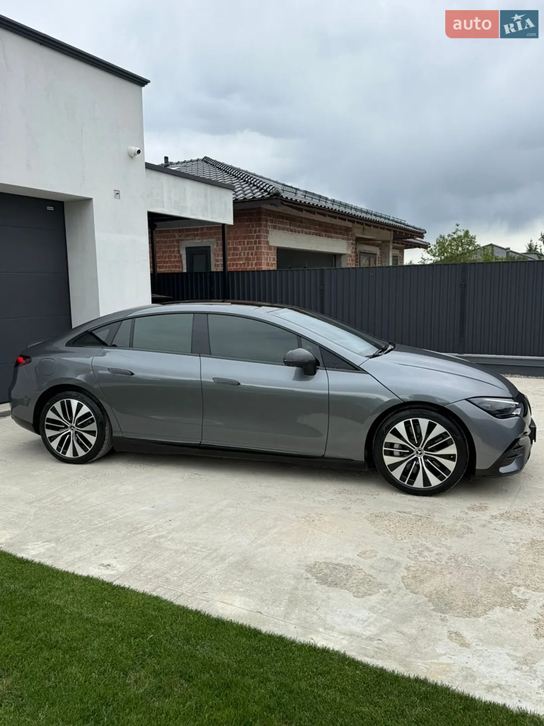 2024 Mercedes-Benz EQE - мініатюра 8