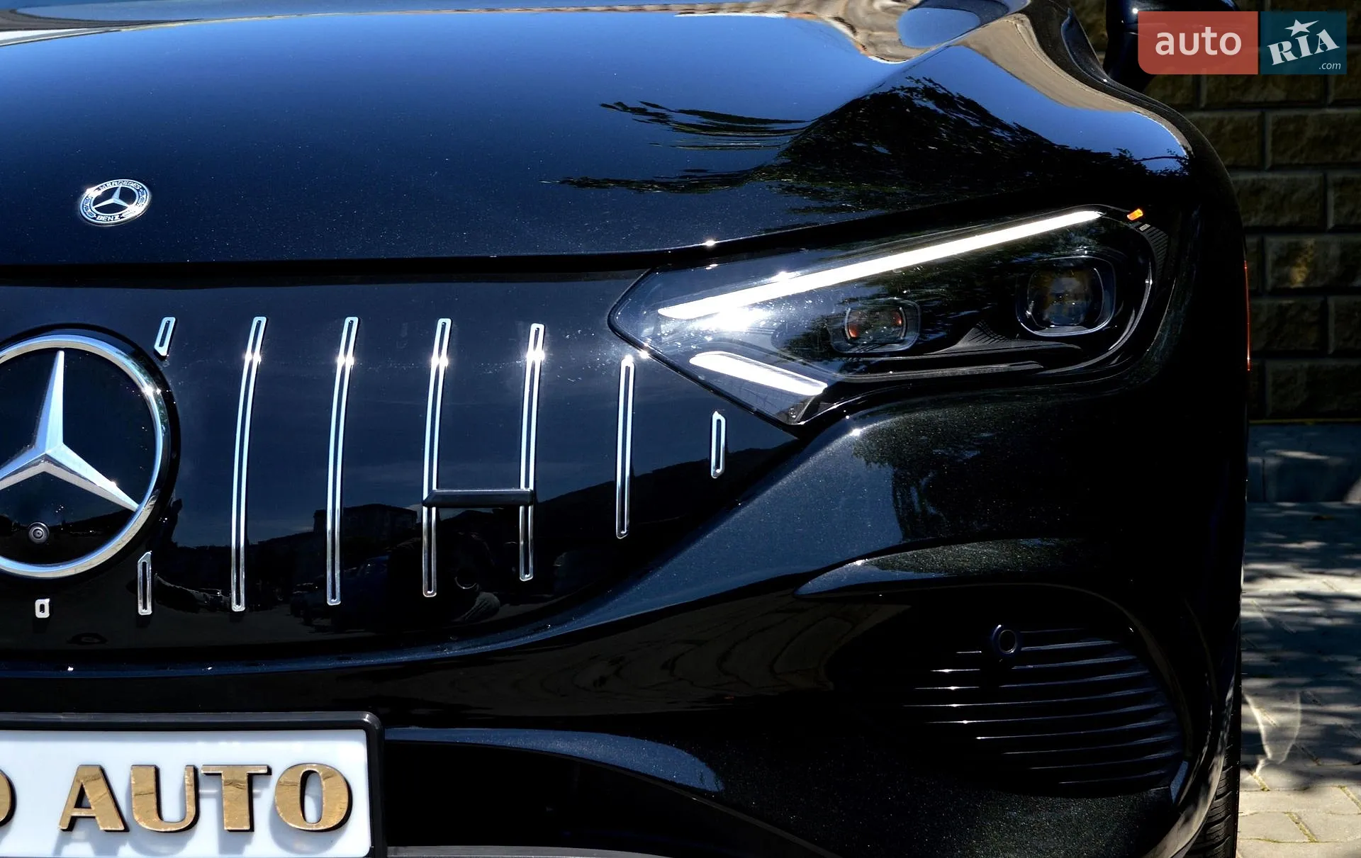 2022 Mercedes-Benz EQE - мініатюра 15