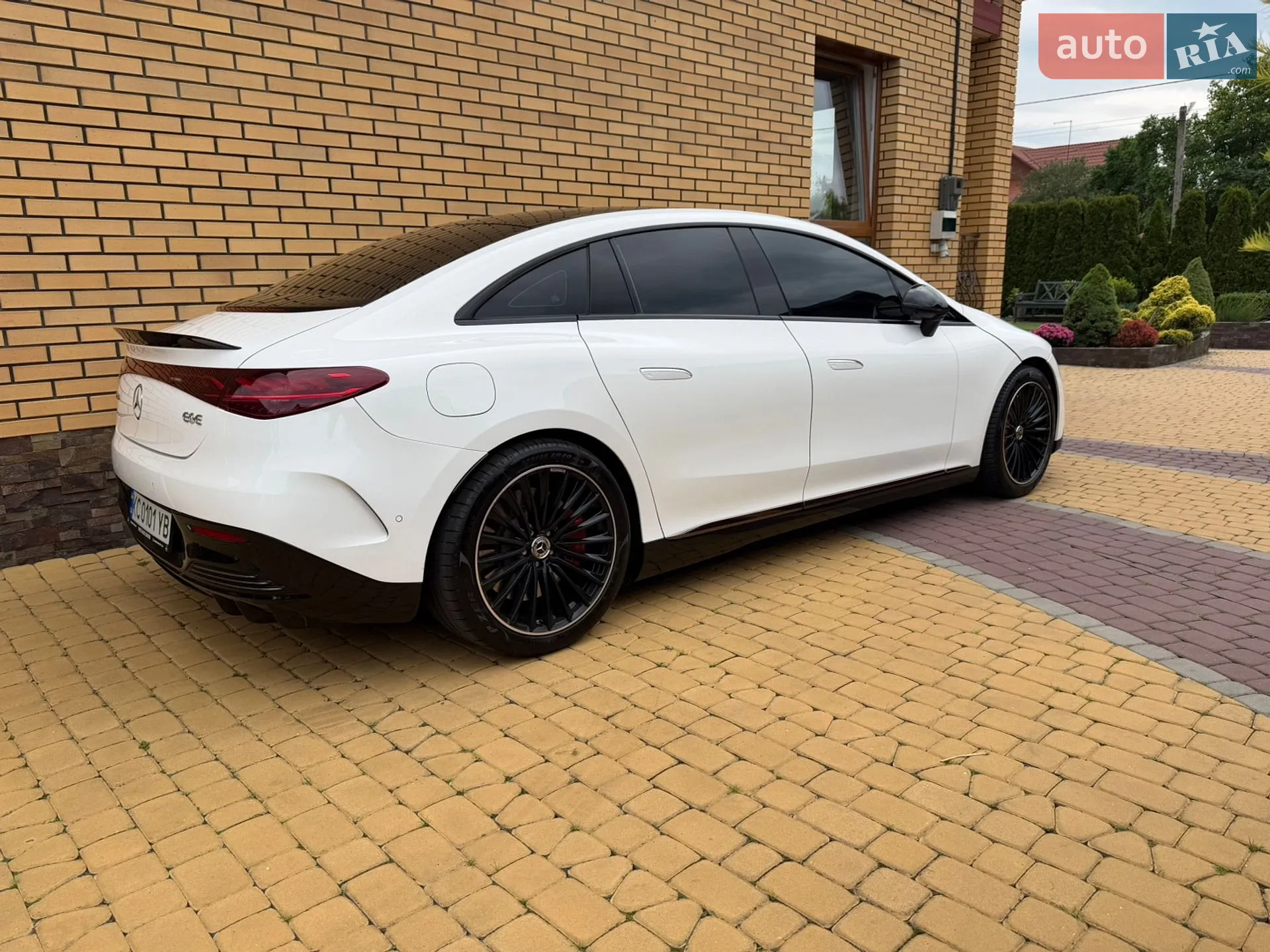 2023 Mercedes-Benz EQE - мініатюра 17