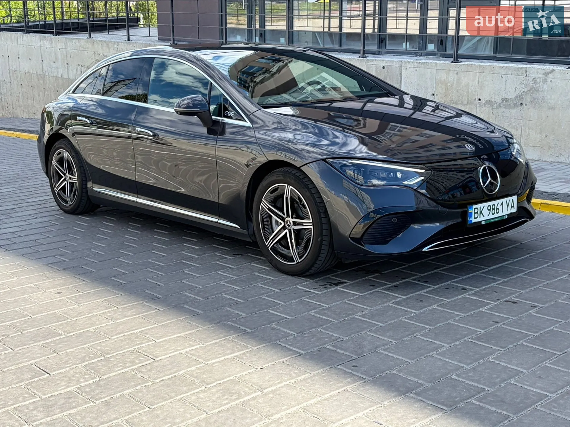 2022 Mercedes-Benz EQE - мініатюра 3