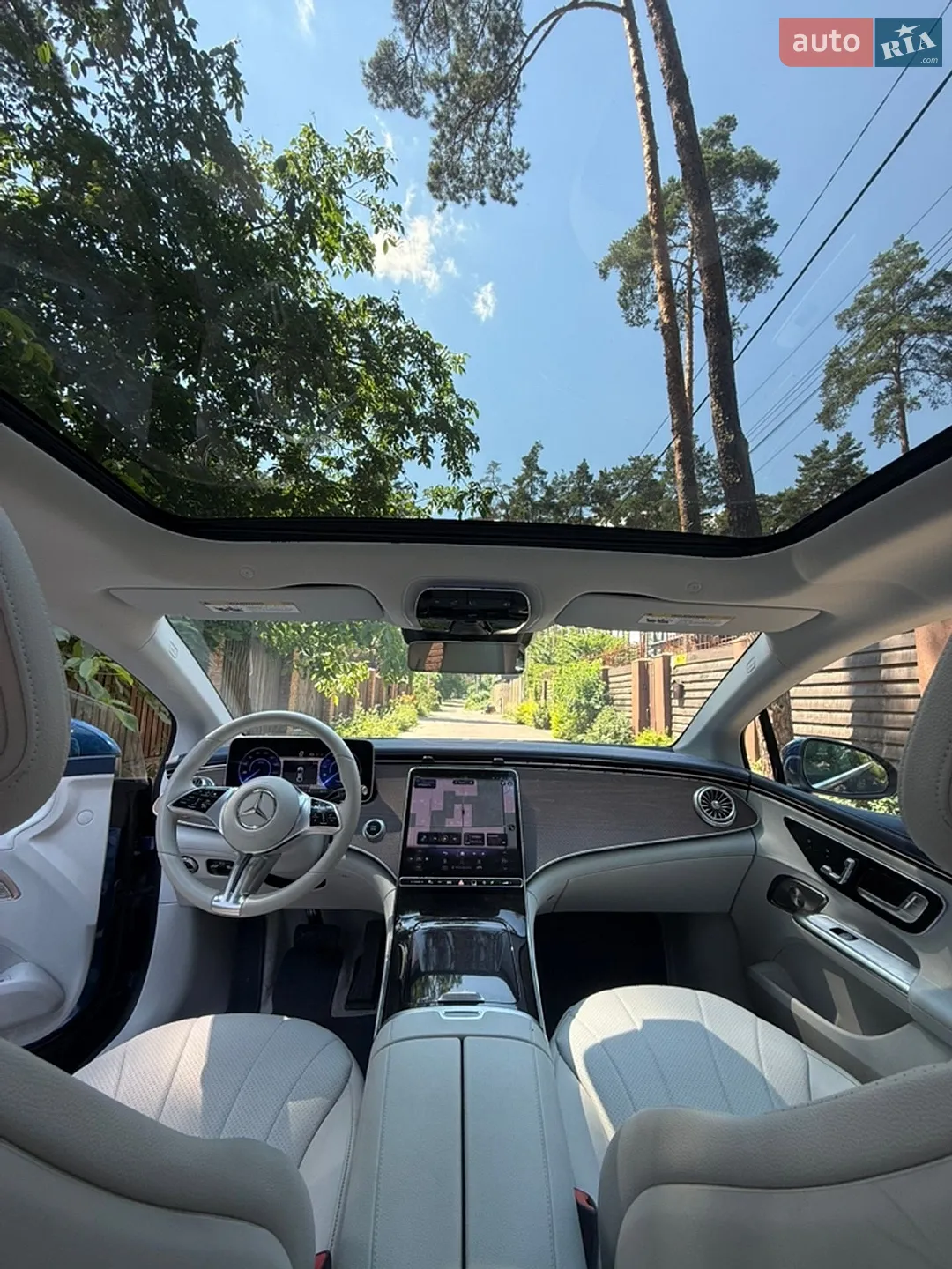 2022 Mercedes-Benz EQE - мініатюра 26