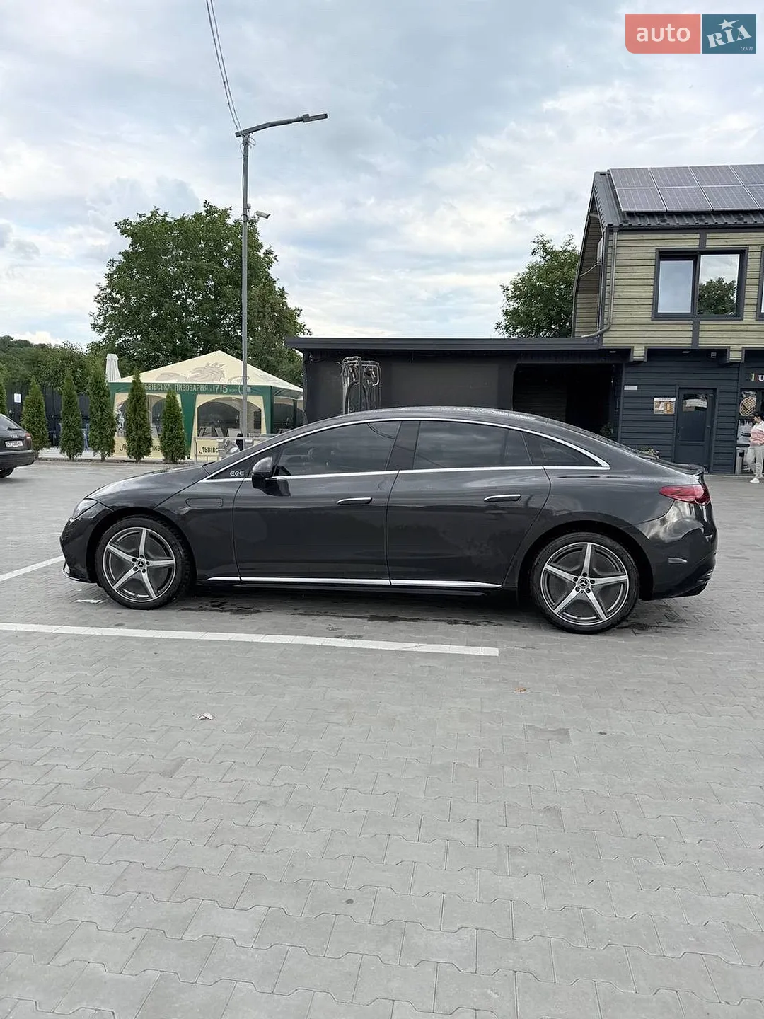 2022 Mercedes-Benz EQE - мініатюра 8
