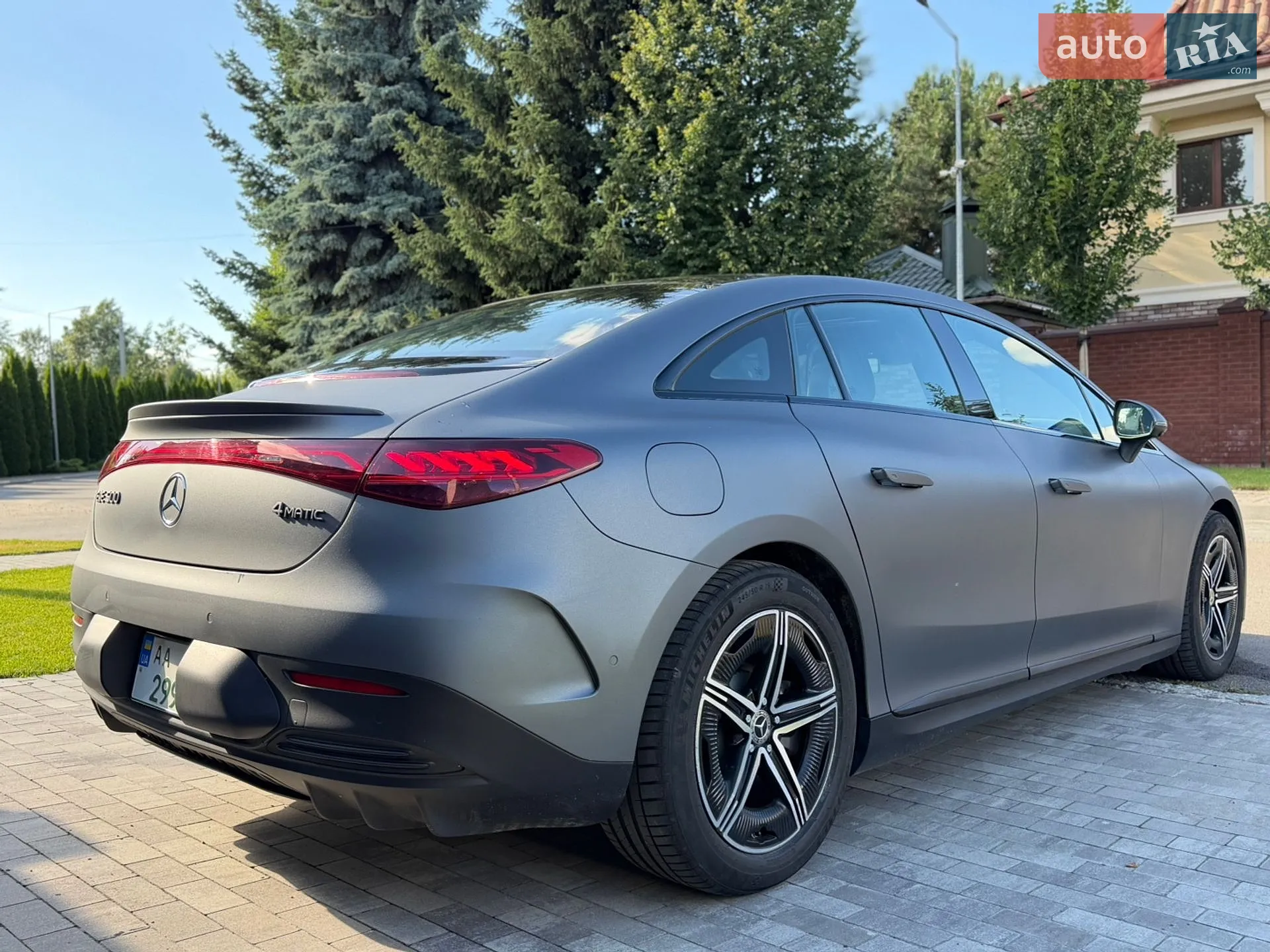 2022 Mercedes-Benz EQE - мініатюра 8