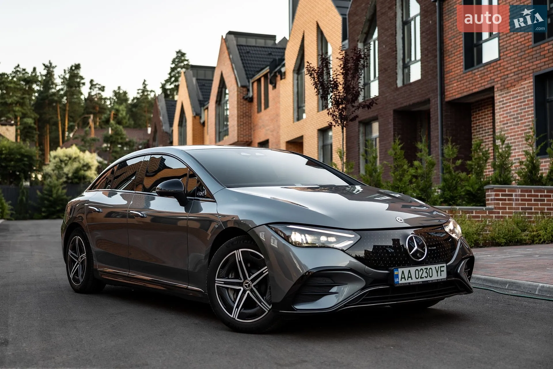 2022 Mercedes-Benz EQE - фото 1