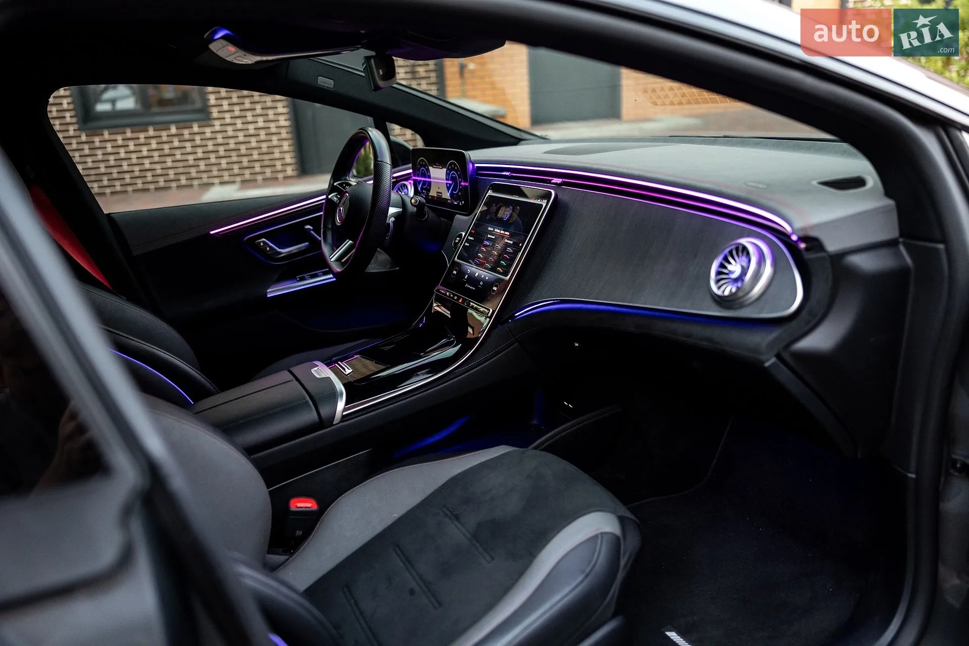 2022 Mercedes-Benz EQE - мініатюра 34