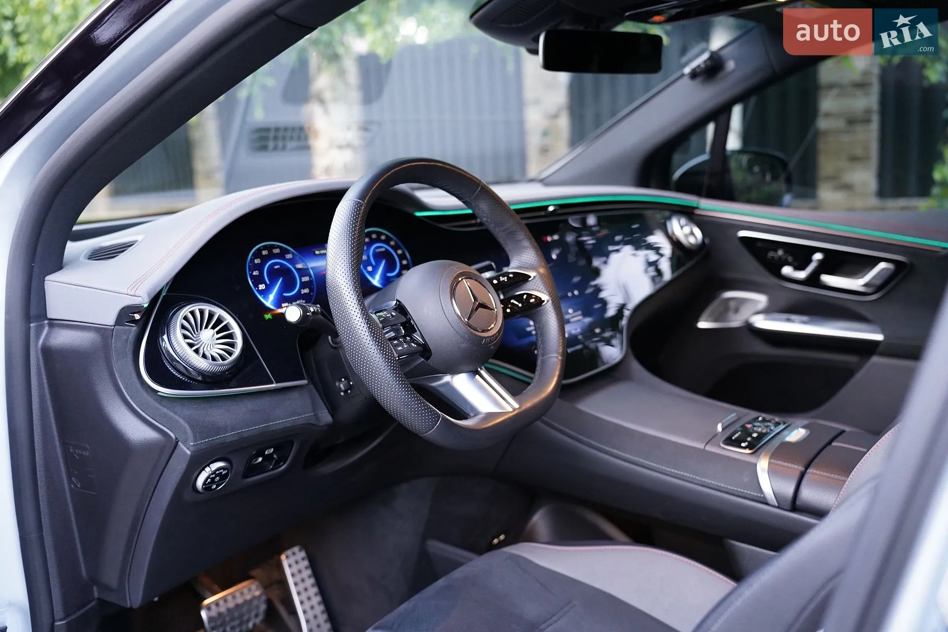 2023 Mercedes-Benz EQE - мініатюра 16