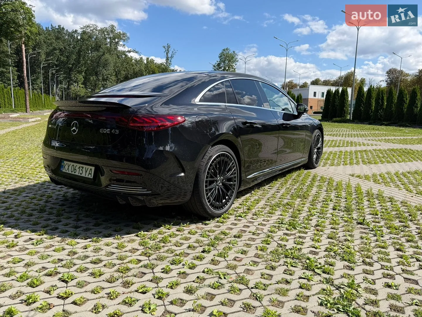 2022 Mercedes-Benz EQE - мініатюра 5