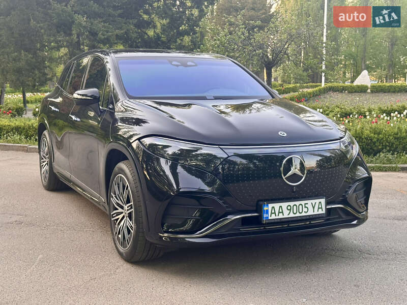 Mercedes-Benz EQS SUV 2023
