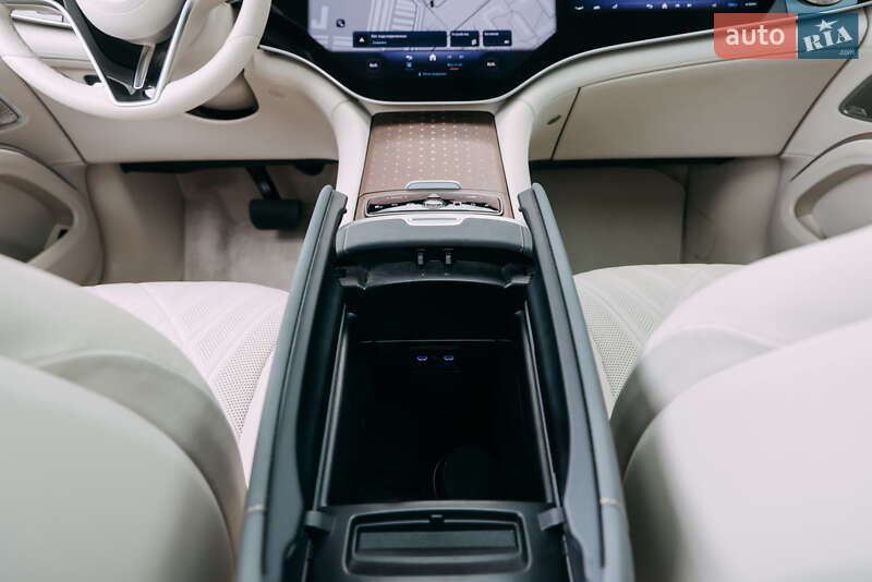 Позашляховик / Кросовер Mercedes-Benz EQS SUV 2022 в Києві