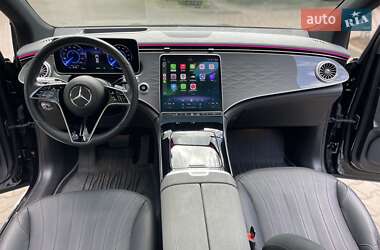 Позашляховик / Кросовер Mercedes-Benz EQS SUV 2023 в 