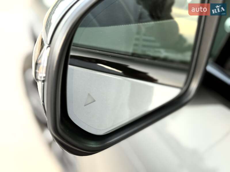 Седан Mercedes-Benz EQS SUV 2023 в Киеве