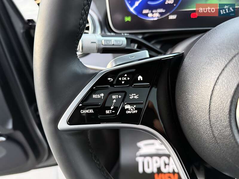 Седан Mercedes-Benz EQS SUV 2023 в Киеве