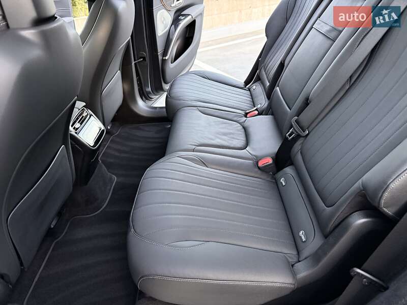 Седан Mercedes-Benz EQS SUV 2023 в Киеве