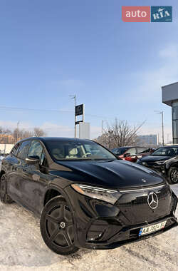 Внедорожник / Кроссовер Mercedes-Benz EQS SUV 2022 в Стоянке