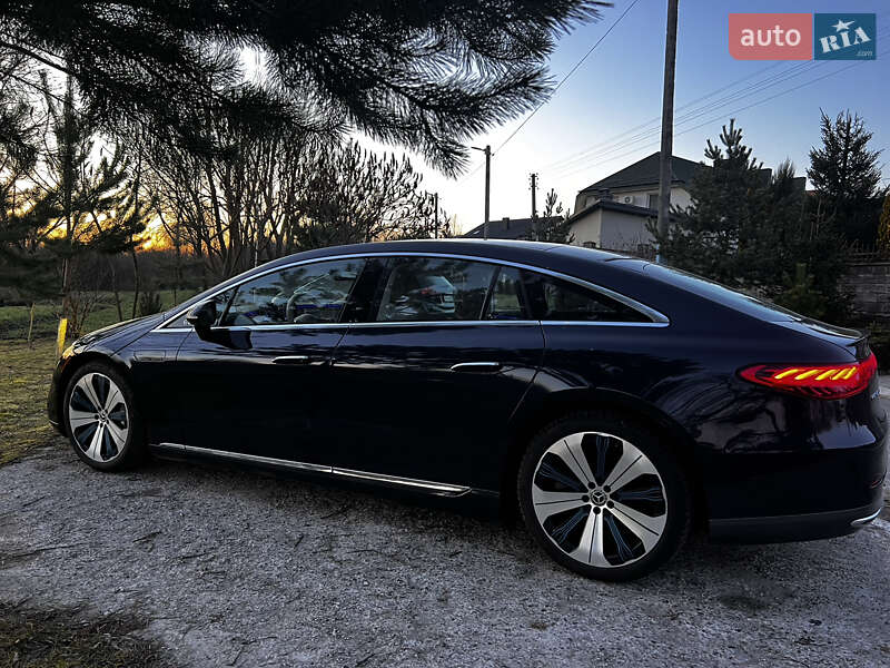 Mercedes-Benz EQS 2021