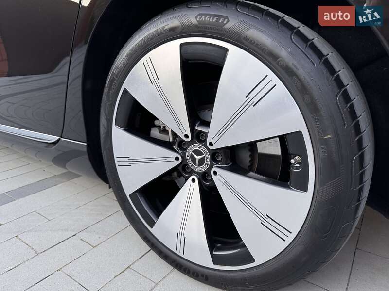 Седан Mercedes-Benz EQS 2022 в Луцке