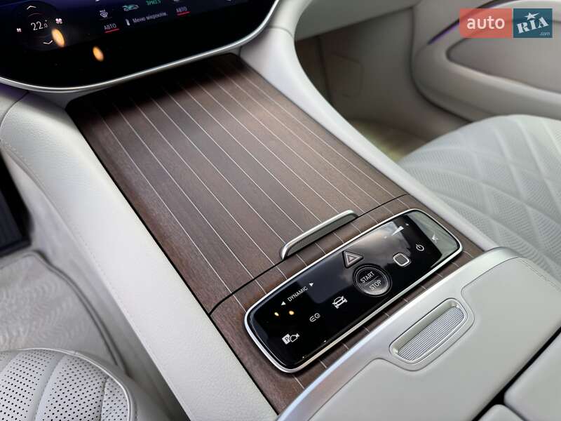 Седан Mercedes-Benz EQS 2022 в Луцке