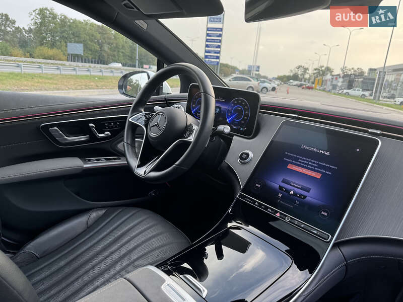 Седан Mercedes-Benz EQS 2022 в Киеве