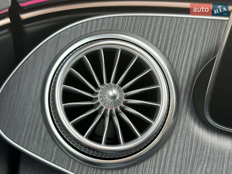 Седан Mercedes-Benz EQS 2022 в Киеве