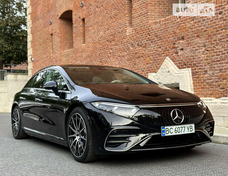 Седан Mercedes-Benz EQS 2022 в Львове