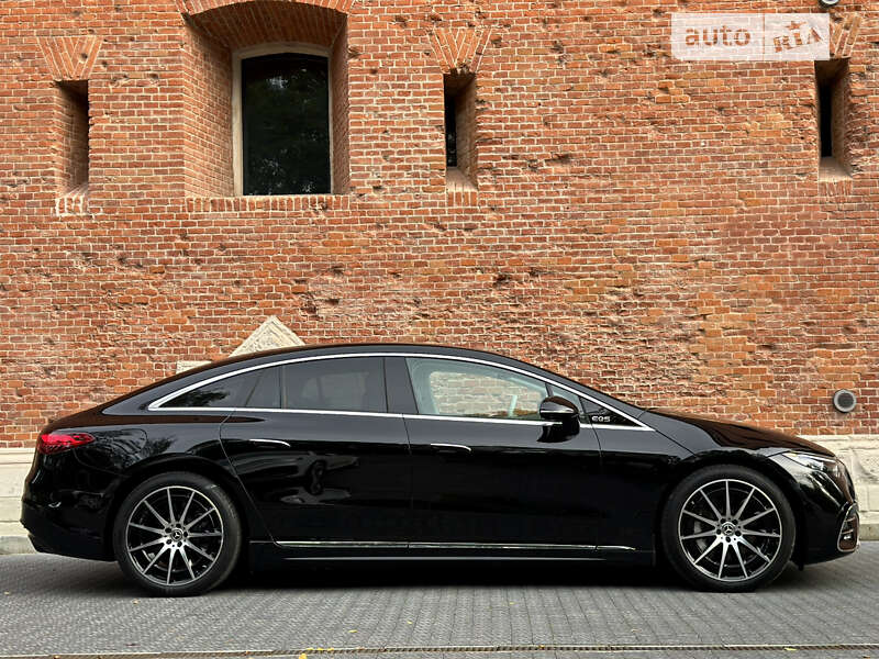 Седан Mercedes-Benz EQS 2022 в Львове