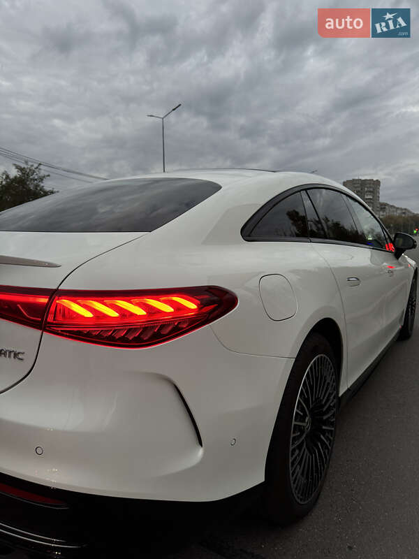 Седан Mercedes-Benz EQS 2022 в Виннице