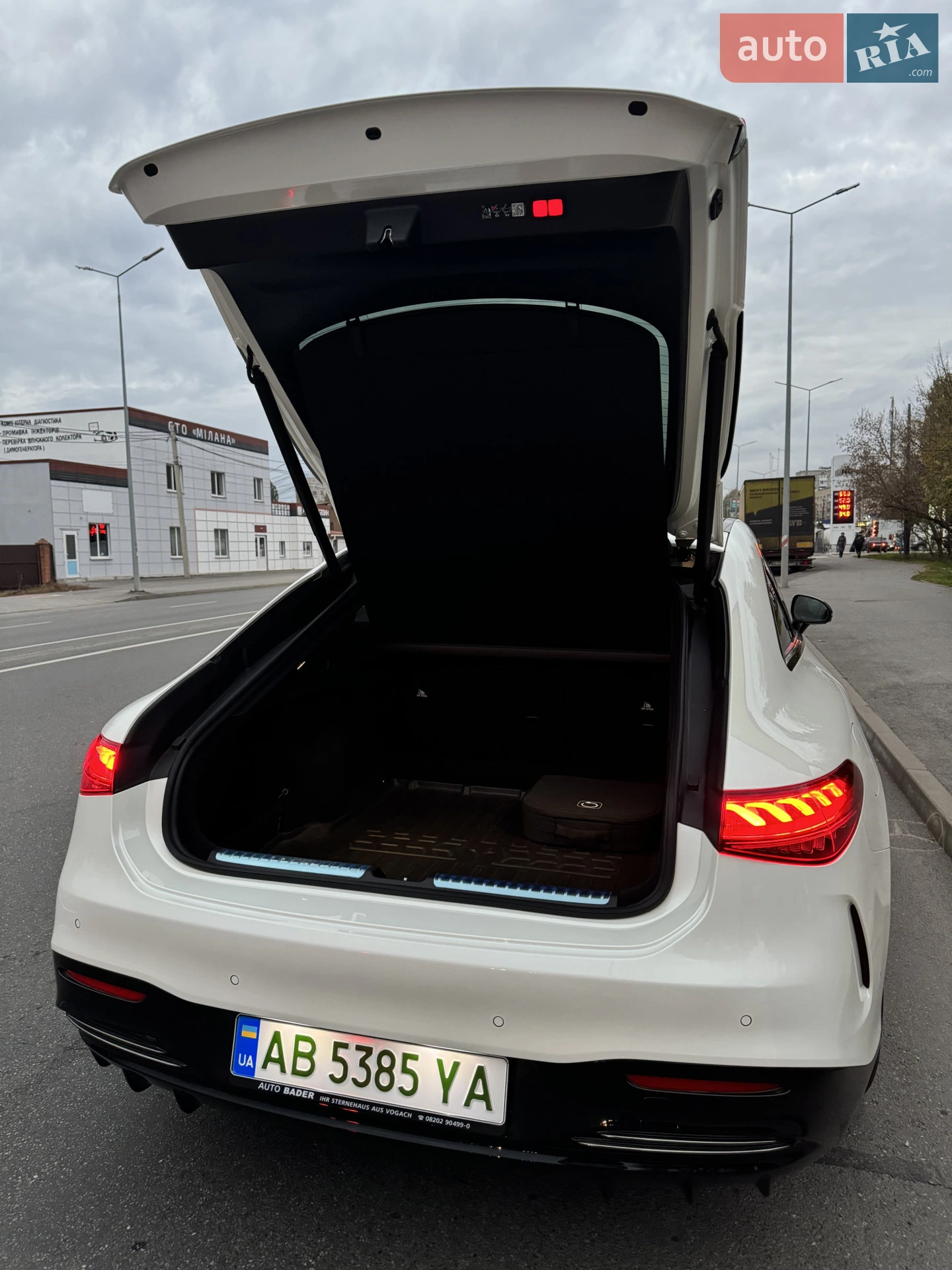 2022 Mercedes-Benz EQS - мініатюра 16