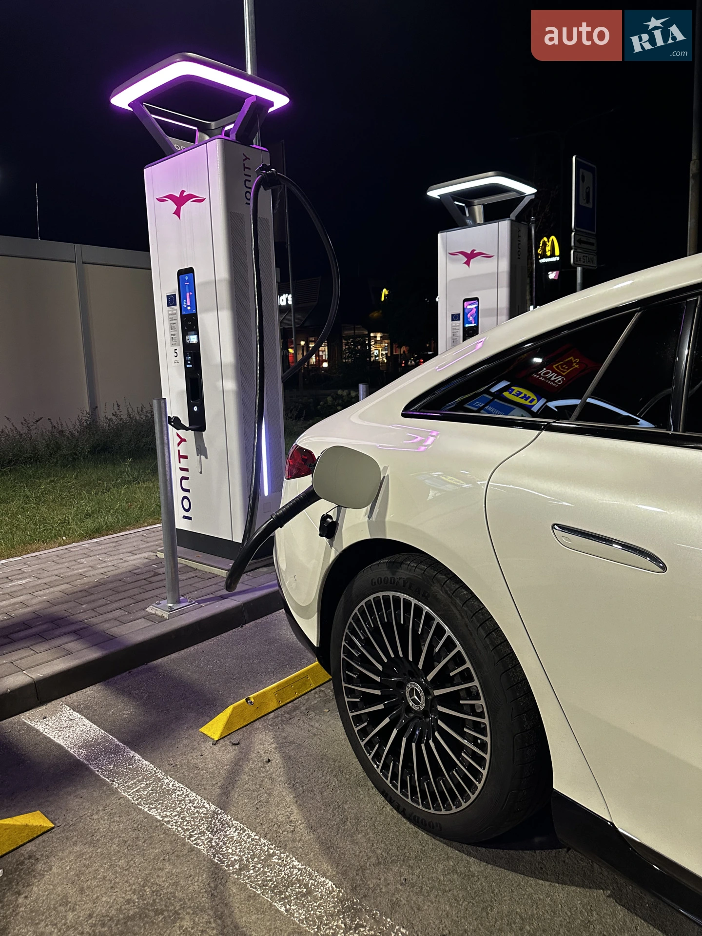 2022 Mercedes-Benz EQS - мініатюра 17
