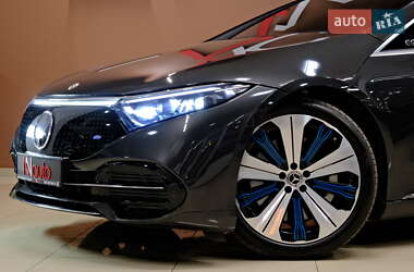 Седан Mercedes-Benz EQS 2023 в 