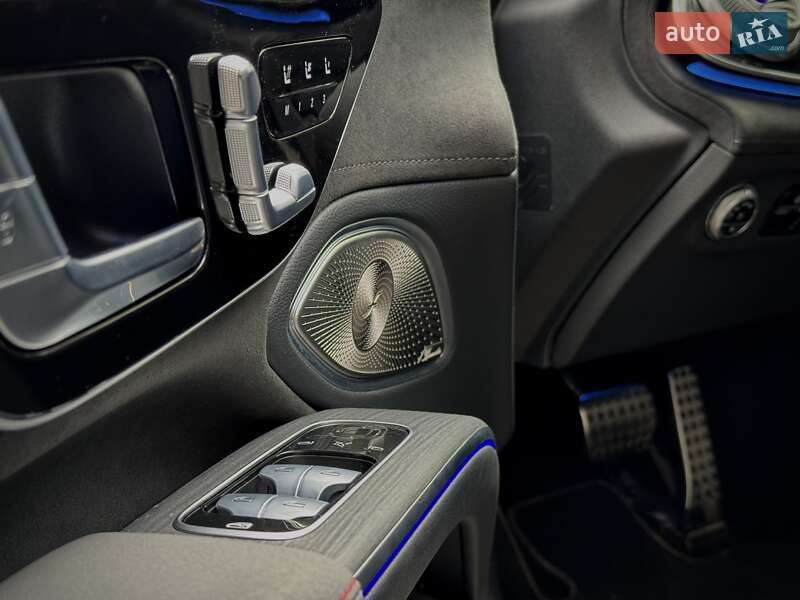 Седан Mercedes-Benz EQS 2022 в Киеве